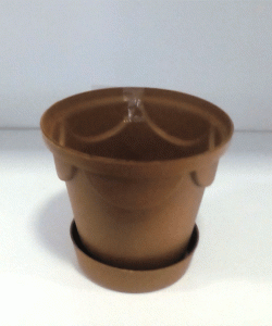 Plasticna saksija br 2