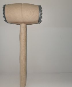 DRVENI CEKIC ZA MESO