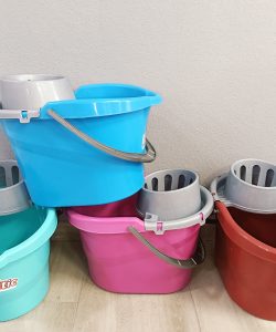 Plasticna Kanta Set za Ciscenje MR228