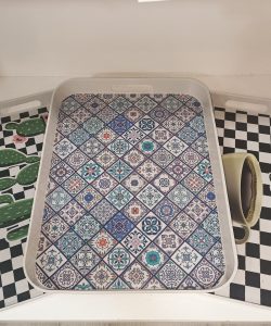 PLASTICNI POSLUZAVNIK