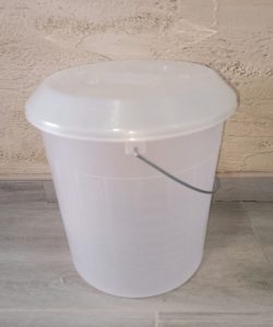 KOFA 15L SA POKLOPCEM